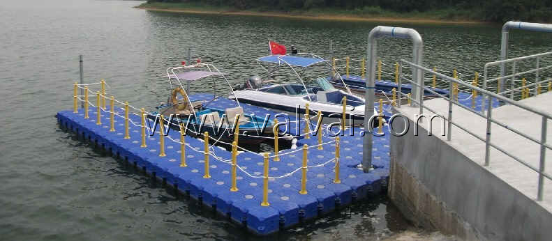 floating dock